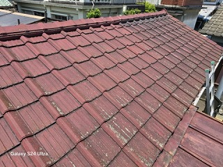 四国中央市で、葺き替えをご依頼くださった平型・S型セメント瓦屋根を調査。